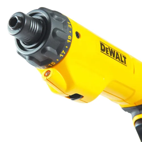 Parafusadeira e Furadeira de 1/4 Pol. (6,4mm) a Bateria 6V 600 RPM com 45 Acessórios Maleta e Carregador Bivolt - Dewalt DCF060 Parafusadeira e Furadeira de 1/4 Pol. (6,4mm) a Bateria 6V 600 RPM com 45 Acessórios Maleta e Carregador Bivolt - Dewalt DCF060