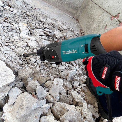 Martelete Perfurador / Rompedor Combinado 800W 127v com Maleta - Makita HR2470 Martelete Perfurador / Rompedor Combinado 800W 127v com Maleta - Makita HR2470